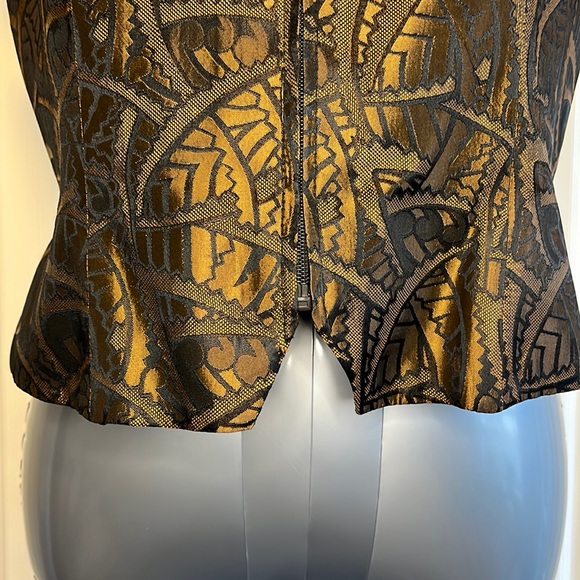 3/$30 - Vintage Corset Style Women’s Top - Picture 3 of 11